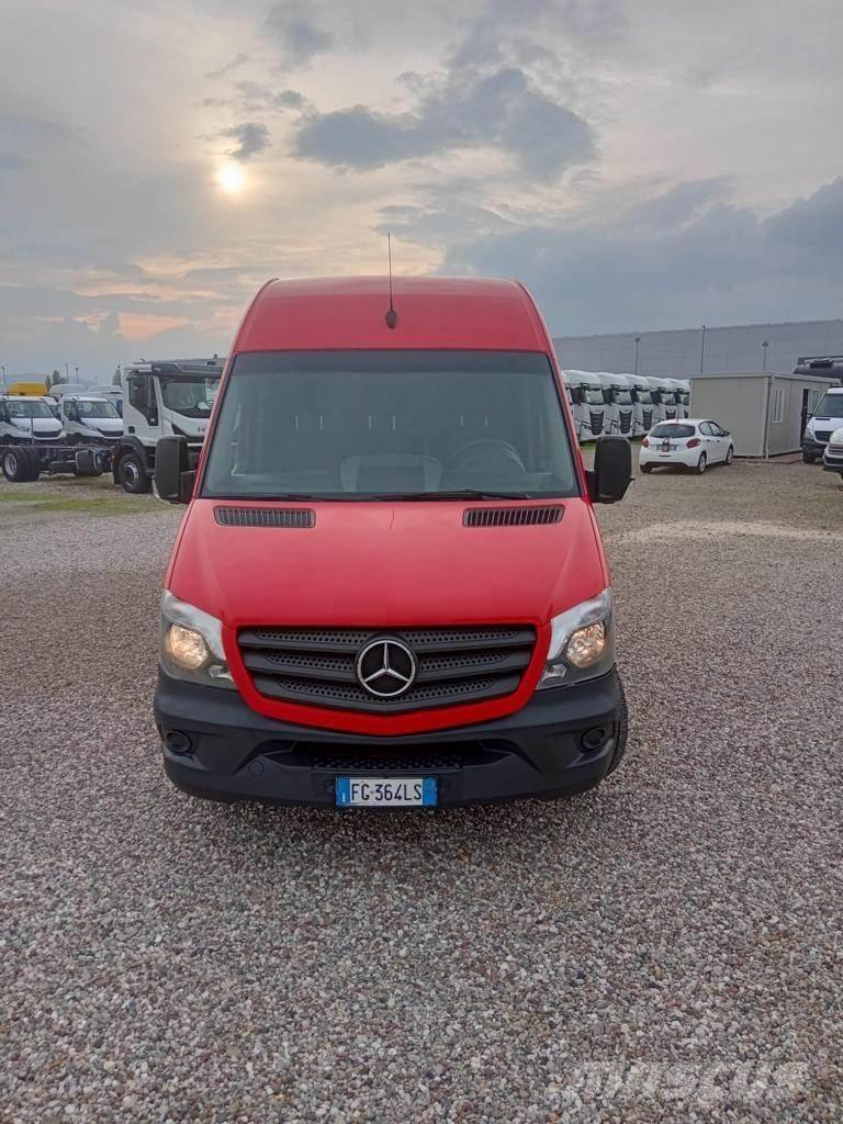 Mercedes-Benz SPINTER Vehículos de caha cerrada