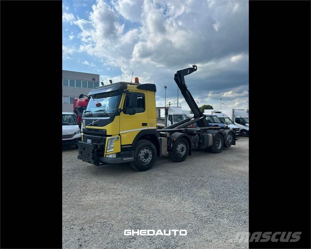 Volvo TRUCKS VOLVO Camiones con caja de remolque