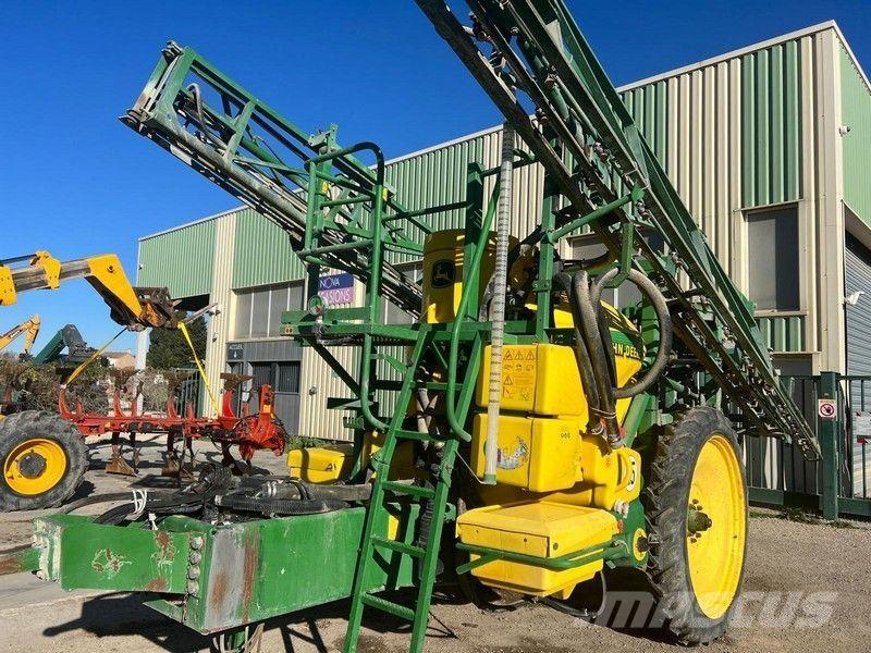 John Deere 824 SE Pulverizadores arrastrados