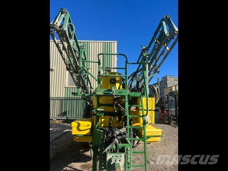 John Deere 824 SE Pulverizadores arrastrados