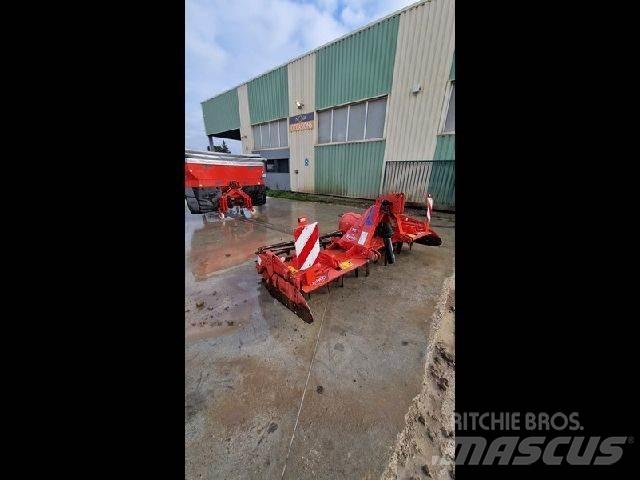 Kuhn HR3004 Gradas