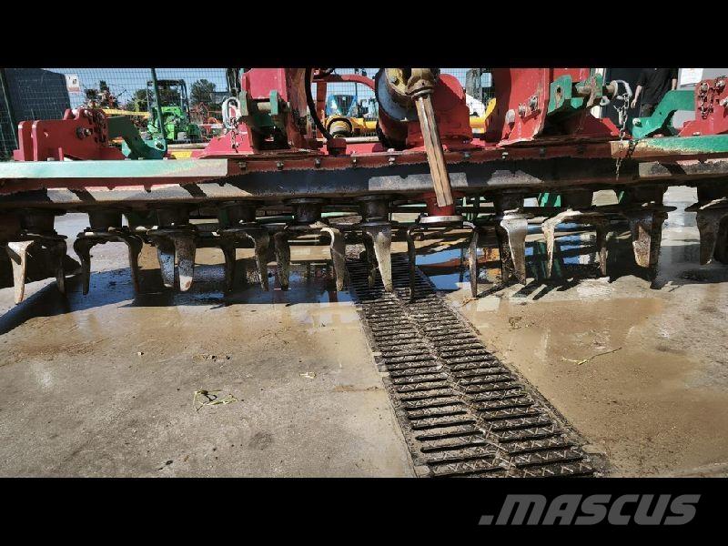 Kverneland NGM101 Gradas