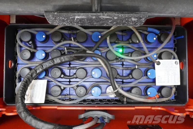 Linde D 12 133 Apiladoras eléctricos