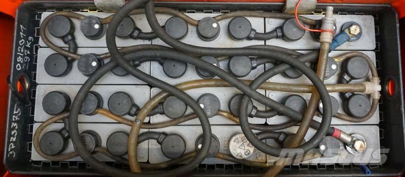 Linde T 30 131 Montacargas de baja elevación