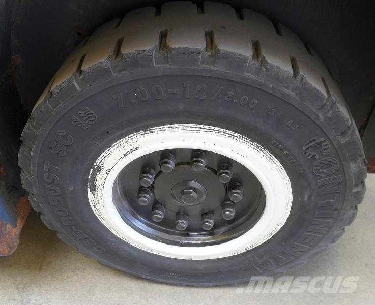 Still R07-25 Camiones con grúa