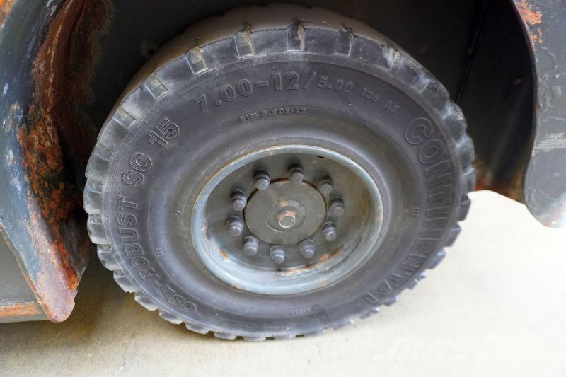 Still R07-25 Camiones con grúa