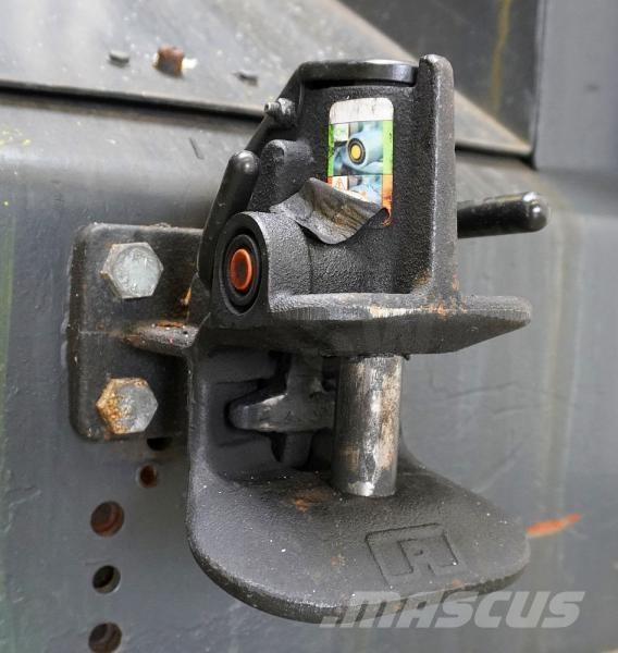 Still R07-25 Camiones con grúa