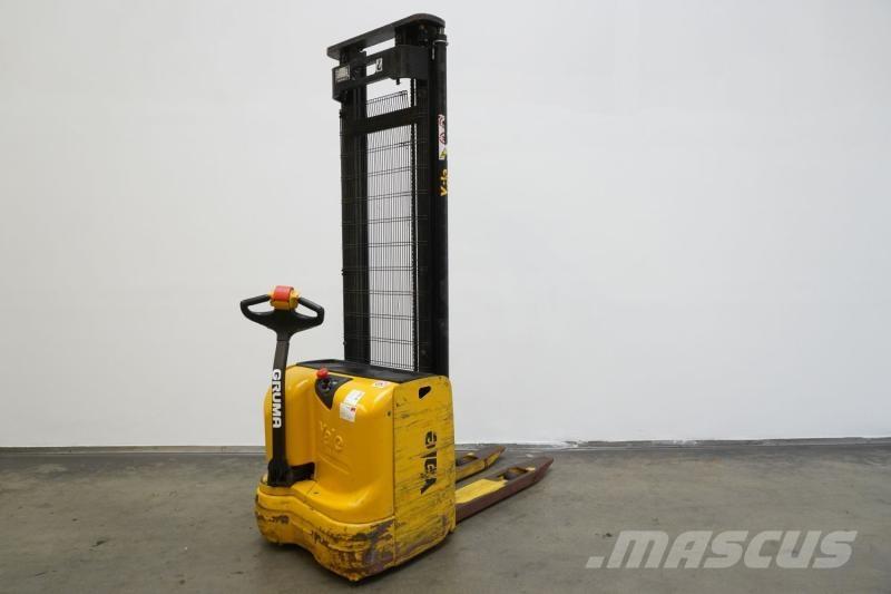 Yale MS12AC Apiladoras eléctricos