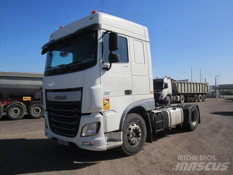 DAF XF105 460 Camiones tractor