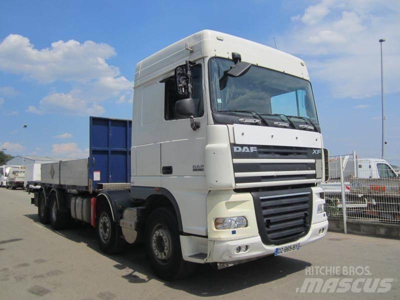 DAF XF105 460 Camiones de cama baja