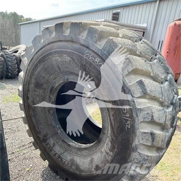 BKT 875/65R29 Llantas