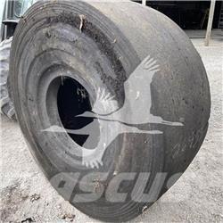 Titan 29.5x25 Llantas