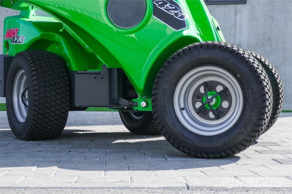 Avant M 423 Miniexcavadoras