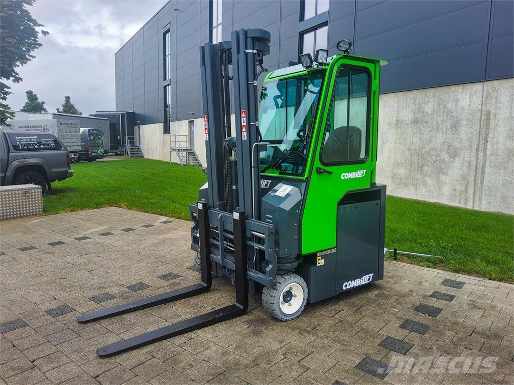 Combilift CBE 3000 Montacargas de 4 vías