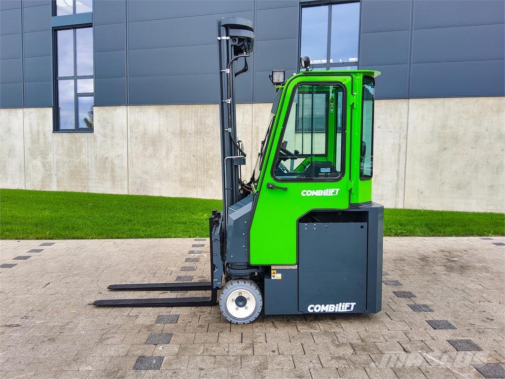 Combilift CBE 3000 Montacargas de 4 vías