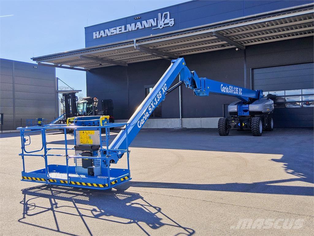 Genie SX-135 XC Plataformas con brazo de elevación telescópico