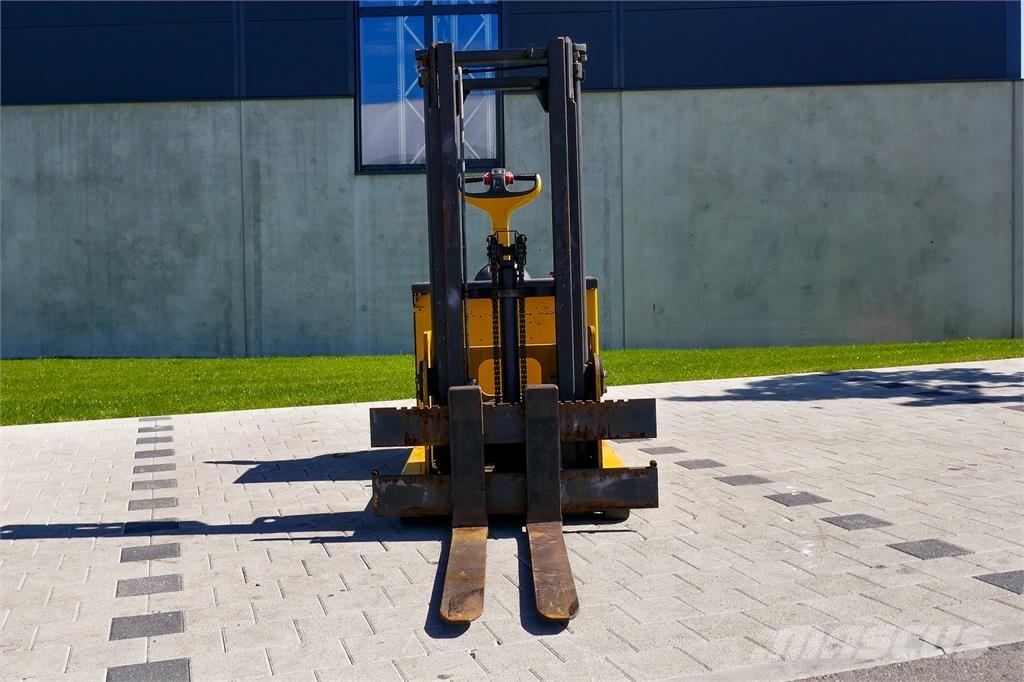 Linde L12 Montacargas manual