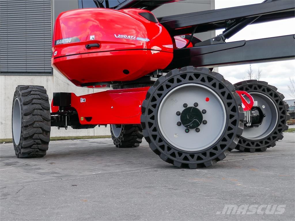 Manitou 200 ATJ Plataformas con brazo de elevación manual