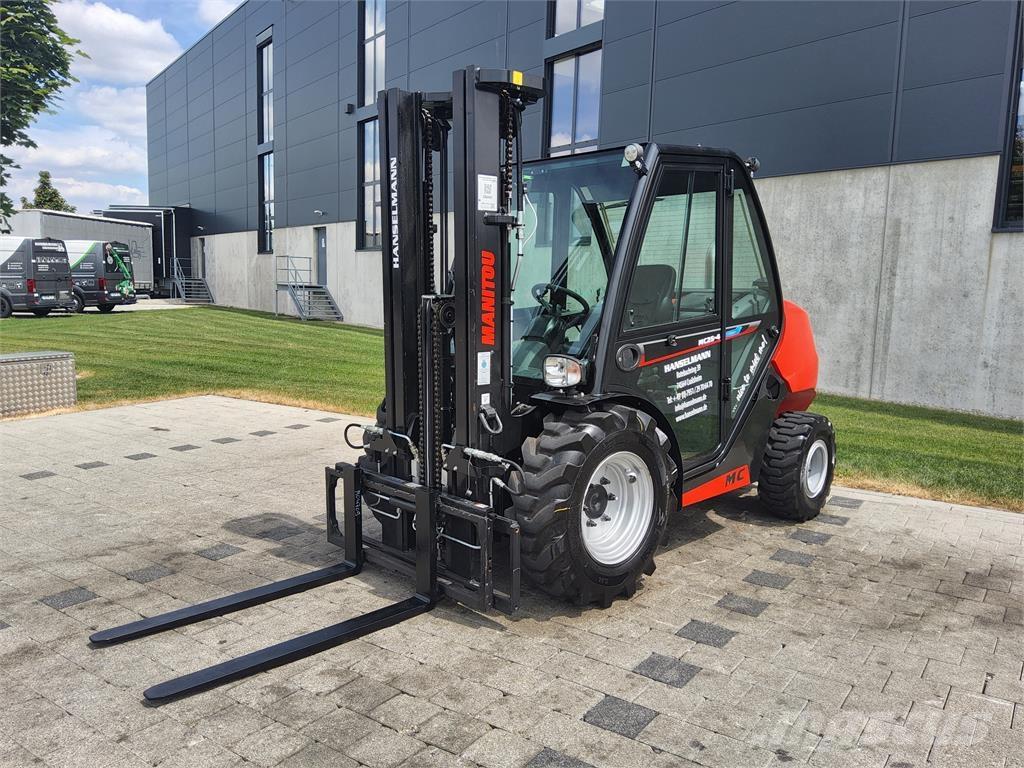 Manitou MC 25-4 Montacargas todo terreno