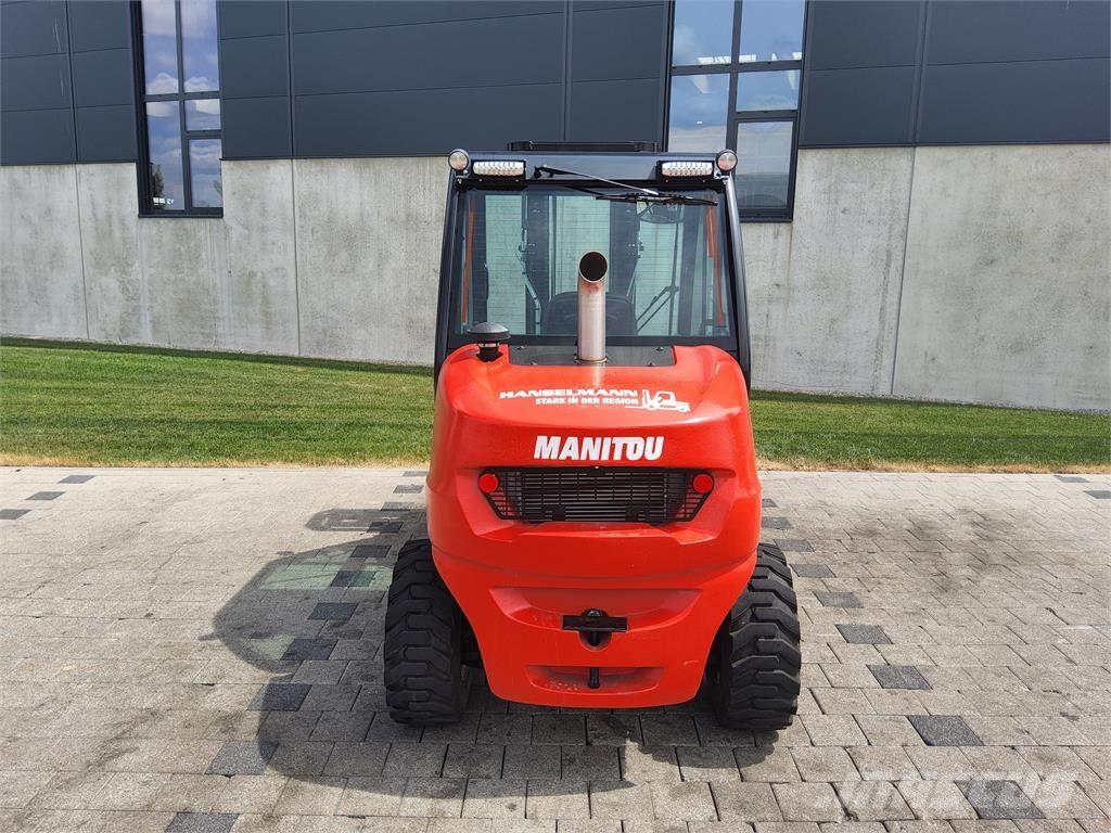 Manitou MC 25-4 Montacargas todo terreno