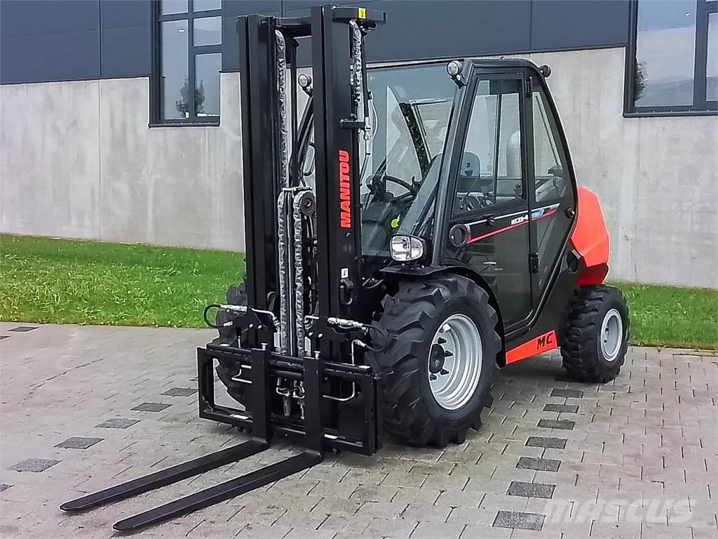 Manitou MC 25-4 Montacargas todo terreno