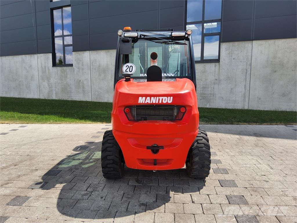 Manitou MC 30-4 Montacargas todo terreno