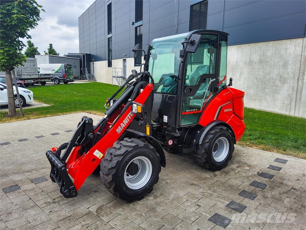 Manitou MLA 3-25H Miniexcavadoras