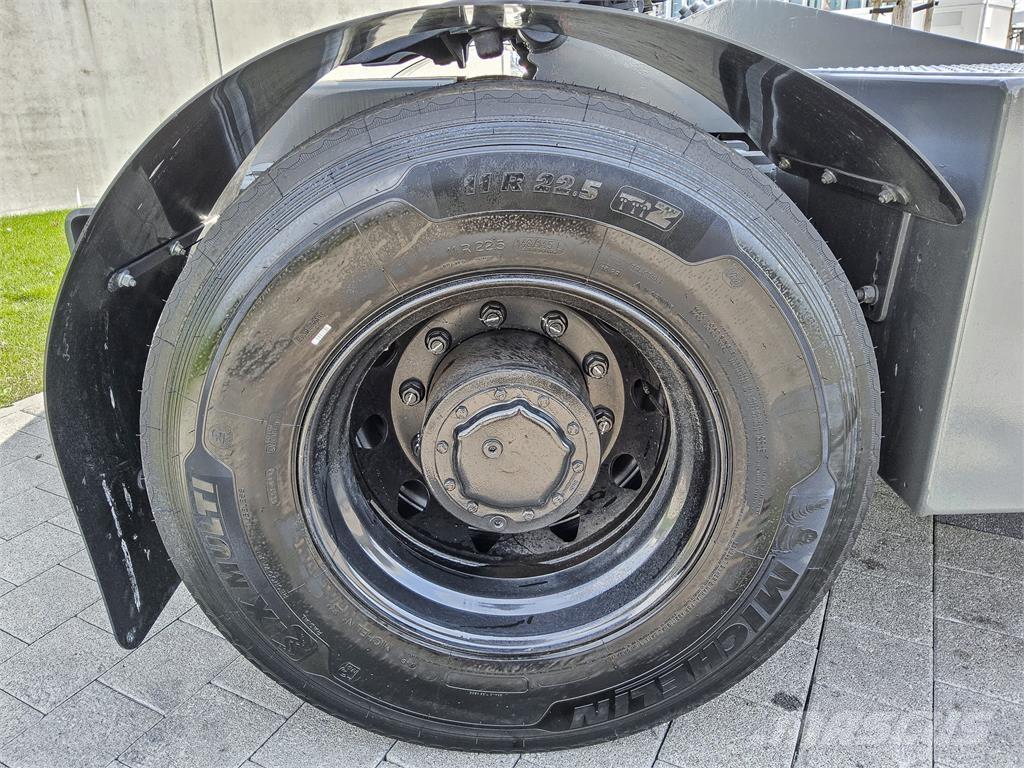 Terberg YT 220 Tractocamiones para terminales