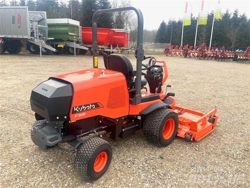 Kubota F-391 Portaherramientas