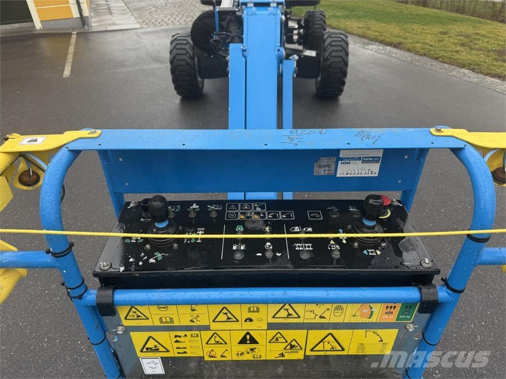 Genie S-65 XC Plataformas con brazo de elevación manual