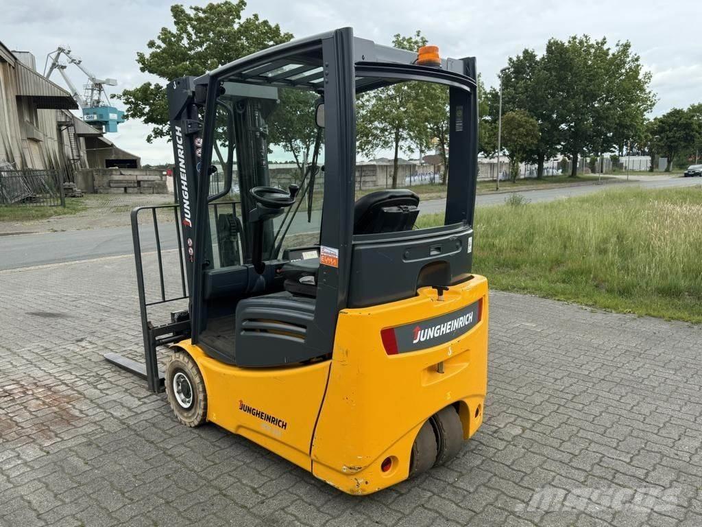 Jungheinrich EFG213 Carretillas de horquilla eléctrica