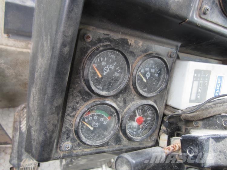 Furukawa 365 II- til ophug Cargadoras sobre ruedas