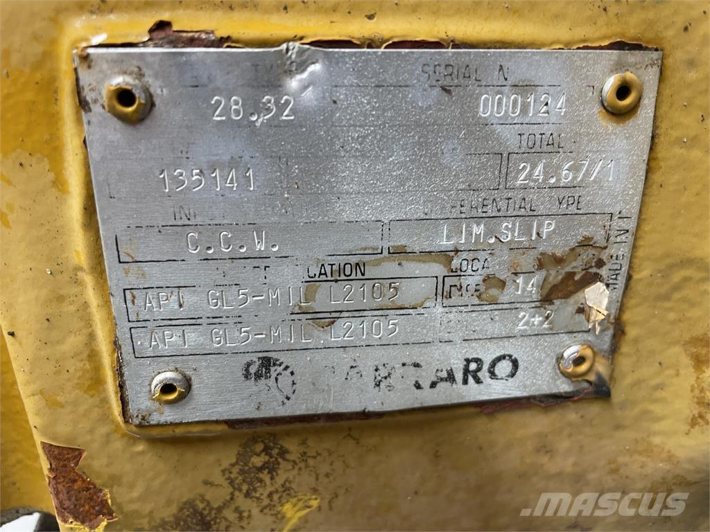 Hydrema 906B frontaksel Ejes