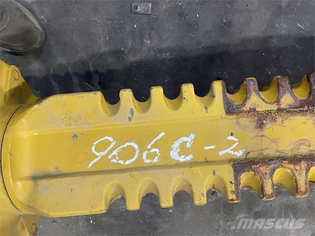 Hydrema 906C-2 frontaksel Ejes