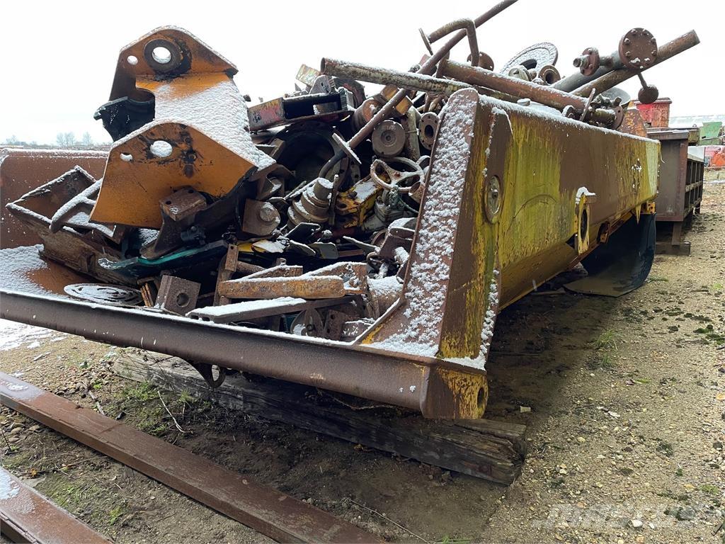 Volvo A25D dumperkasse Vehículos compactos de volteo