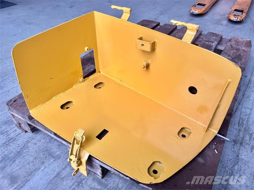 Volvo L120F batterikasse Otros componentes