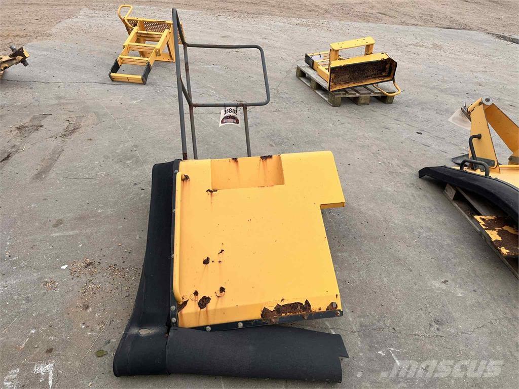 Volvo L220E højre bagskærm Otros componentes