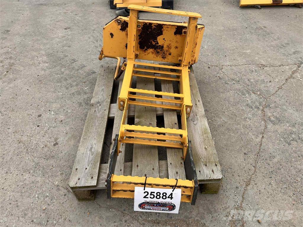 Volvo L220E trappe Otros componentes