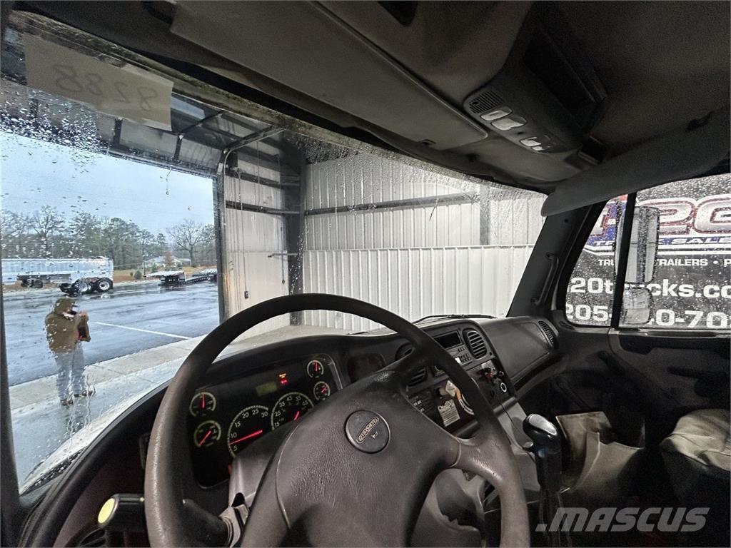 Freightliner M2 Camiones portacontenedores