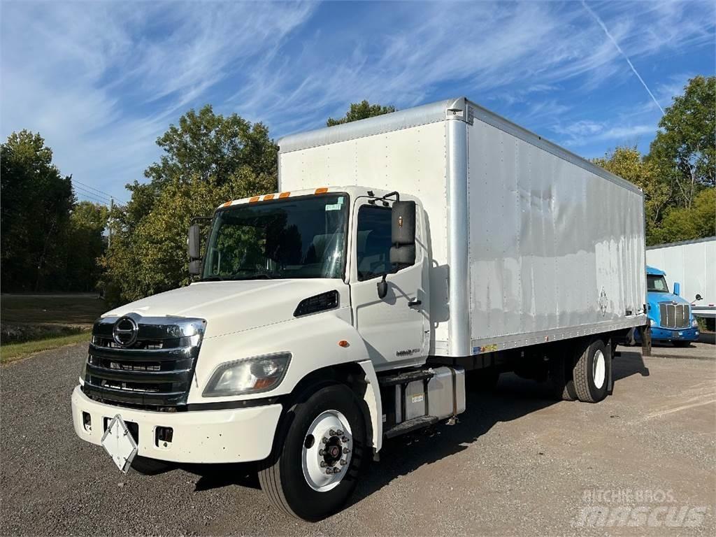 Hino 268 Camiones con caja de remolque