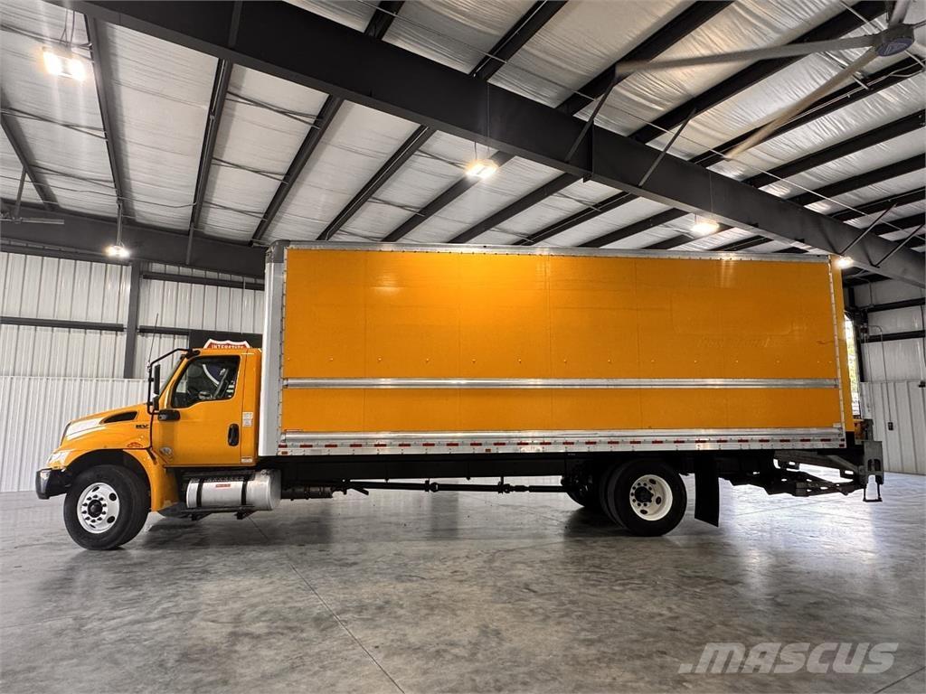 International MV607 Camiones con caja de remolque