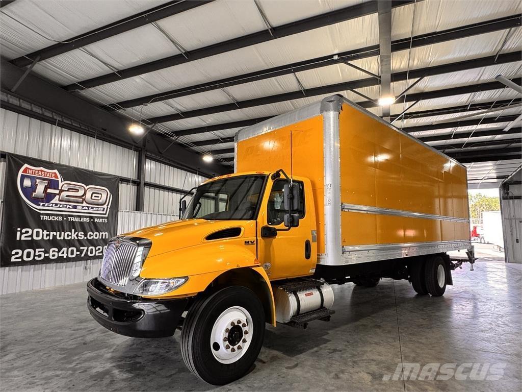 International MV607 Camiones con caja de remolque