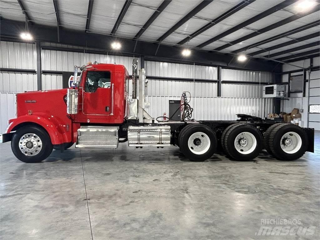 Kenworth W900L Camiones tractor