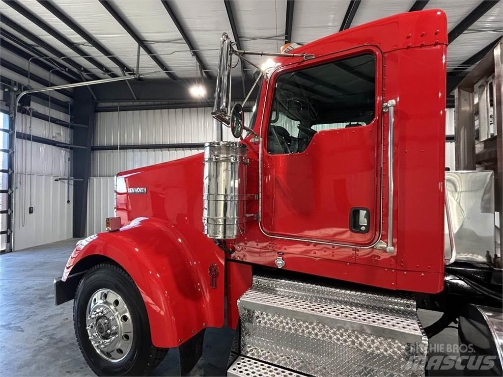 Kenworth W900L Camiones tractor