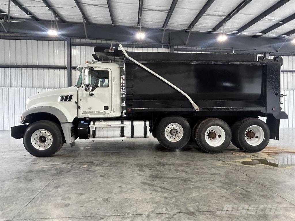 Mack GU713 Bañeras basculantes usadas