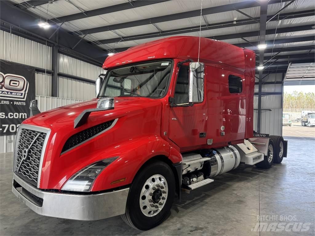 Volvo VNL730 Camiones tractor