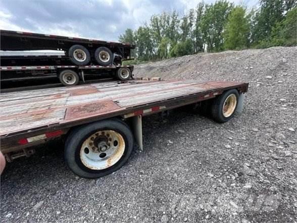 Dynaweld STEEL STEPDECK Semirremolques de carga baja