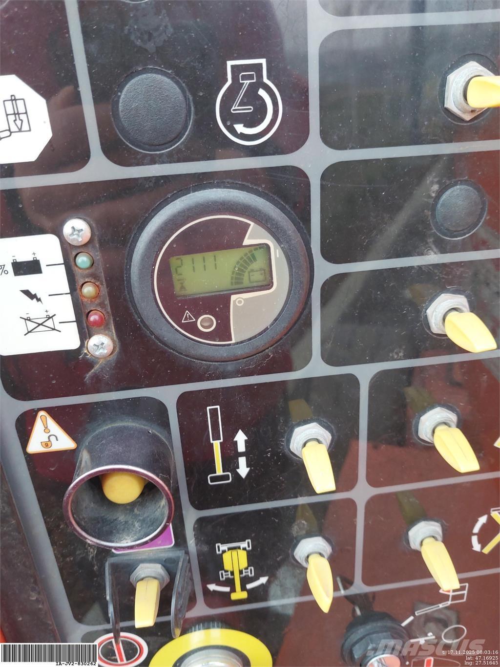 JLG E450AJ Plataformas con brazo de elevación manual