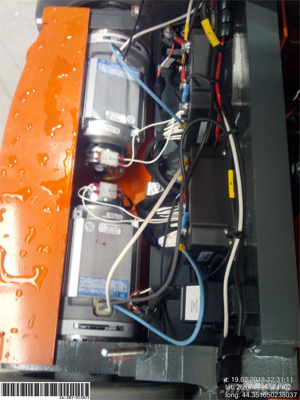 JLG Toucan duo Plataformas con jaula de elevación