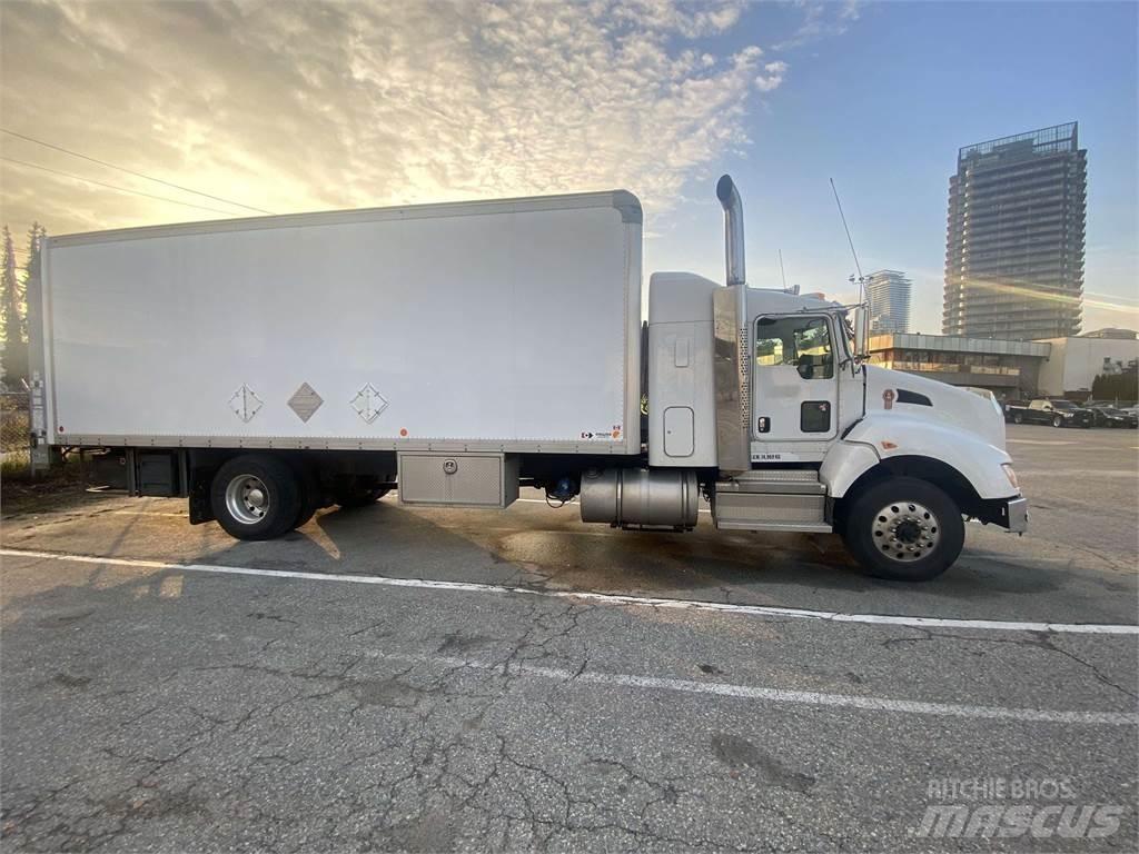 Kenworth T440 Camiones con chasís y cabina